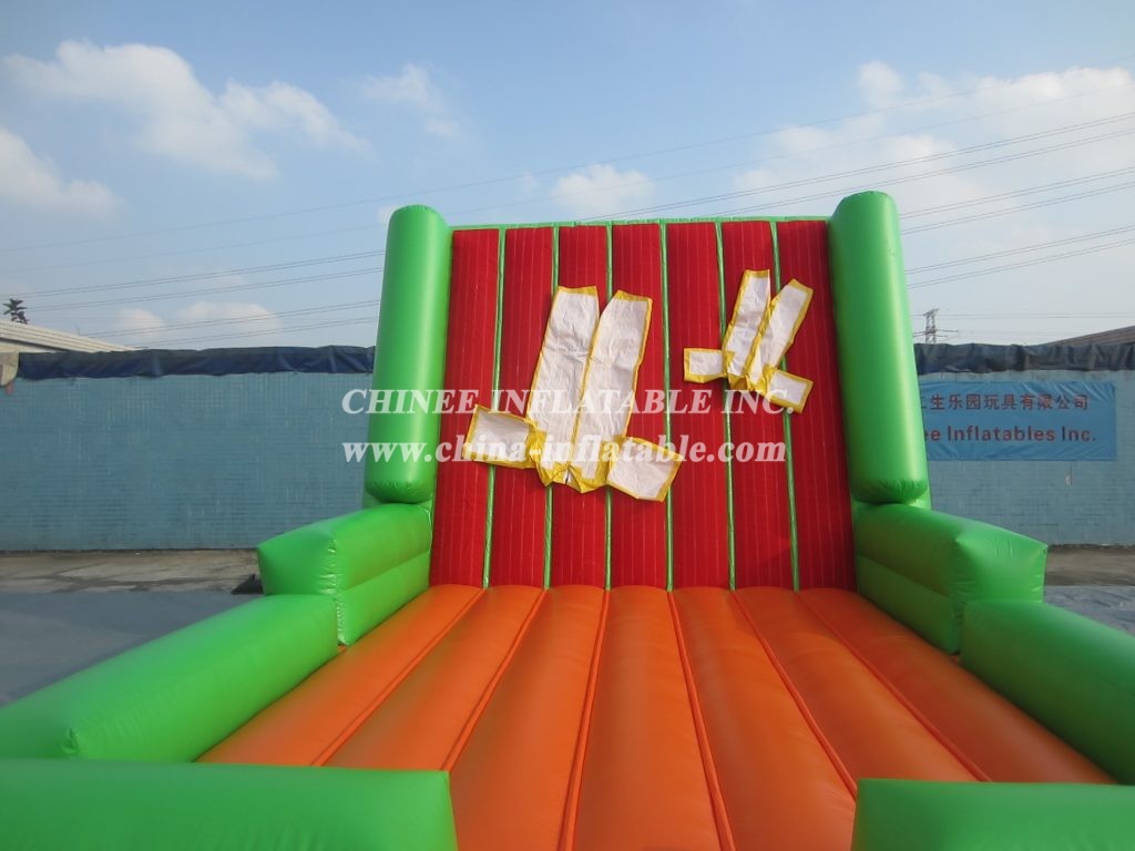 T11-974 Inflatable Velcro Wall