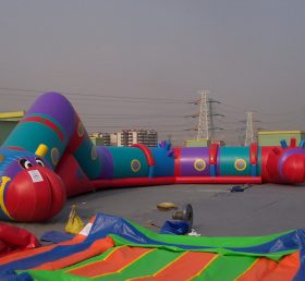 Tunnel1-5 Túnel inflable sobre orugas