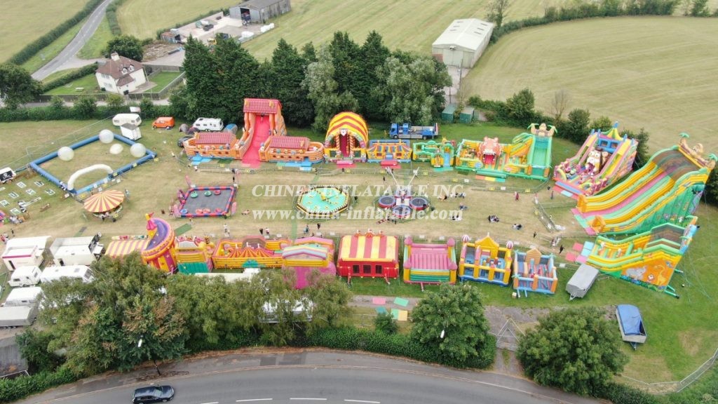 IS11-4019 Biggest Inflatable Zone Amusement Park Outdoor Playground