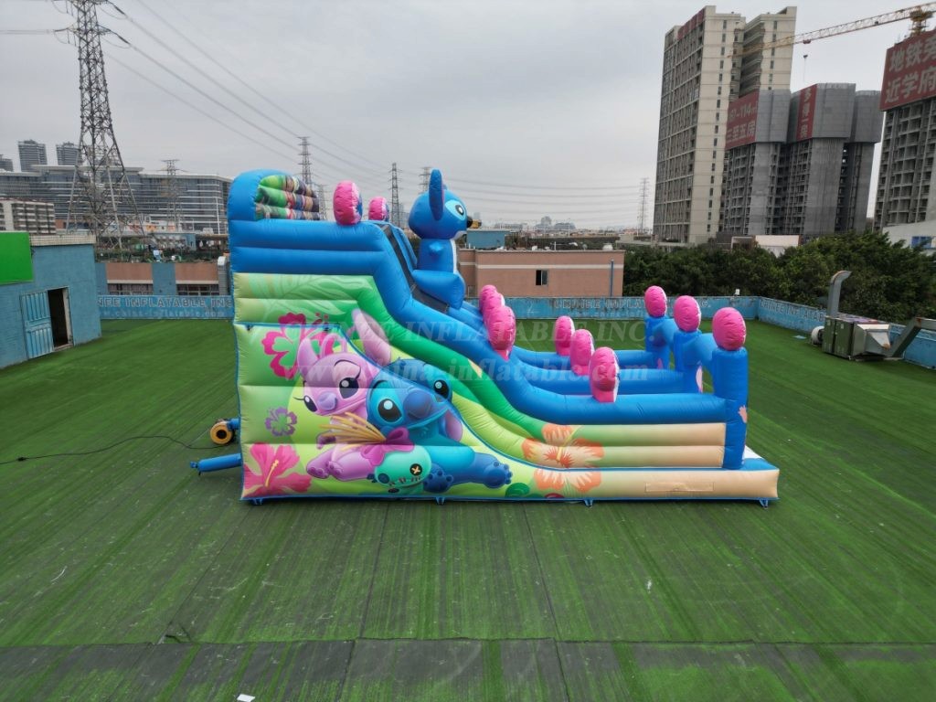 T8-7002 Lilo & Stitch’s Inflatable Slide